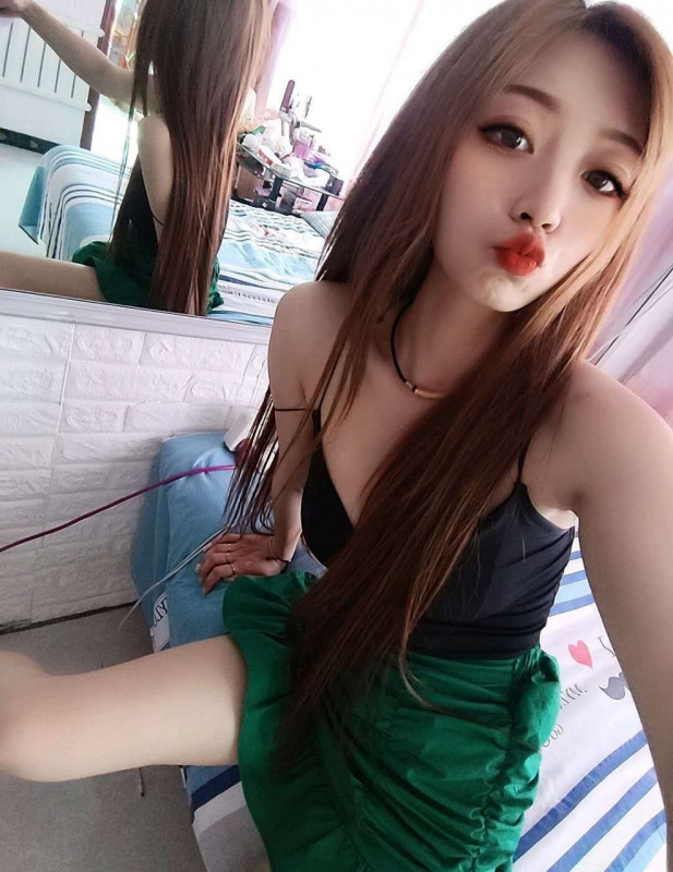 龙华骨感美小嫣